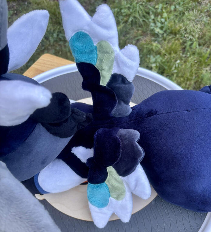 Magpie Applique wings